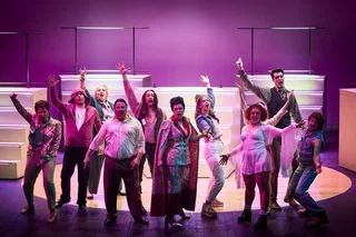 ‘Le petit Faust’ de Hervé. Dirección musical, Sammy El Ghadab. Puesta en escena de Sol Espeche. París, Théâtre de l'Athénée, diciembre de 2025. © 2025 by Christophe Raynaud de Lage / Théâtre de l'Athénée.