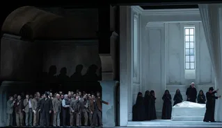 Verdi, Simon Boccanegra. Dirección musical, Fabio Luisi. Regie, Jetske Mijnssen. Ámsterdam, Stopera, junio 2026. © 2026 by Ben van Duin / Dutch National Opera.
