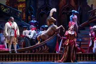 Offenbach, Les contes d’Hoffmann. Dirección musical: Carlo Montanaro. Dirección escénica, Eugenio Zanetti. Buenos Aires, Teatro Colón, octubre de 2026. © 2026 by Prensa Teatro Colón / Juanjo Bruzza.