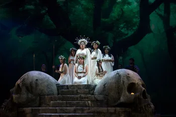 Norma, régie de Emilio López