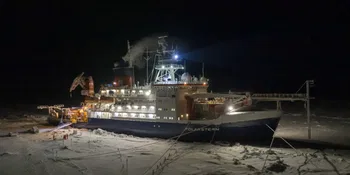 Polarstern durante la expedición MOSAiC