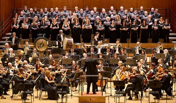 Coro de Ópera de Bilbao. Orquesta Sinfónica de Bilbao. Director: Daniel Oren.