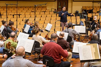 Euskadiko Orkestra y Robert Treviño durante la grabación de 'Ravel 2'