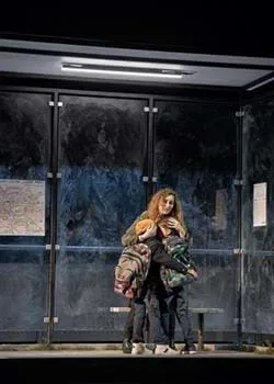 Stone: Médée de Cherubini