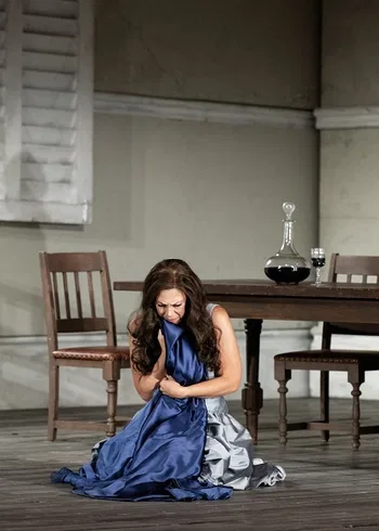 Loy, La forza del destino