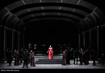 Anna Bolena de Donizetti. Regie de Pizzi