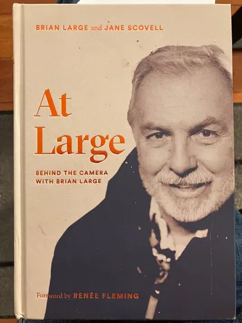 At Large. Detrás de la cámara con Brian Large