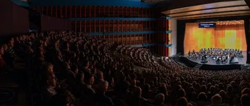 Justin Doyle con el Rias Kammerchor Berlin y la Akamus 