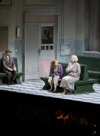 Charpentier, Louise. Regie de Loy