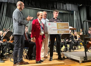 Entrega de las becas ESMAR