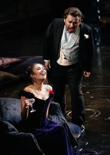 McVicar, La Traviata