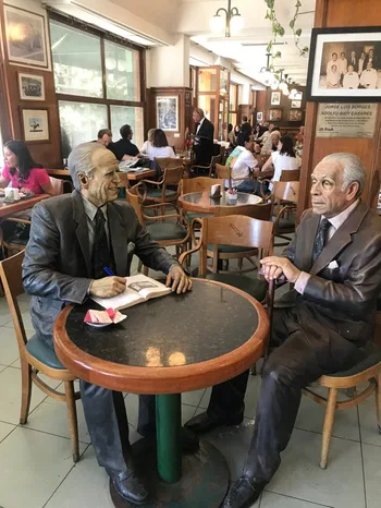 Borges y Bioy en La Biela