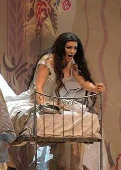 Shilova como Violetta
