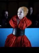 Spider Woman en el siglo XVI                                                                               