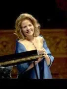 Con cierto desconcierto                                                                                    