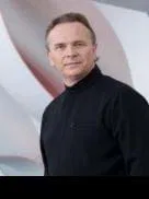 Con garbo e a tempo. Una conversación con Mark Elder                                                       