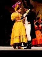 Buenos cantantes, discreta escenografía                                                                    