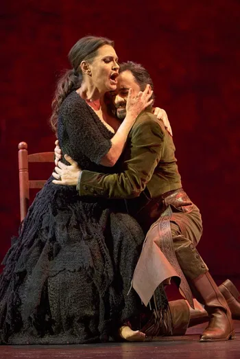 Del Monaco, La vida breve