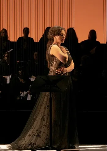 Peretyatko como Bolena