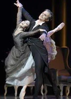 Yurie Matsuura y Liam Blair 