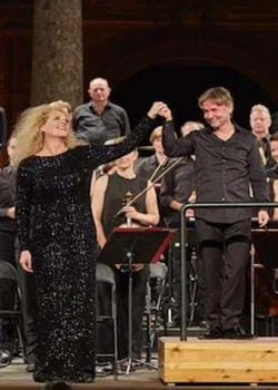 DeYoung y Salonen