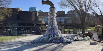 Cerremos el grifo del plástico