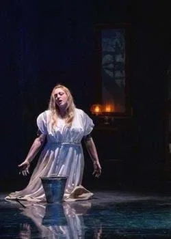 Dorothea Herbert como Rusalka