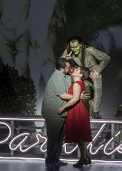 Albelo, Tro y Amoretti