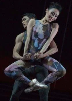 Sonny Locsin y So-Yeon Kim