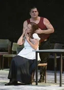 Janet Bartolova y Wade Lee