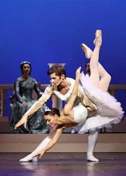 Yanelis Rodriguez y Artem Sorochan