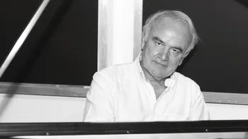 Guillermo González
