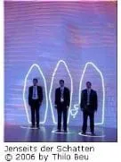 Al otro lado de las sombras                                                                                