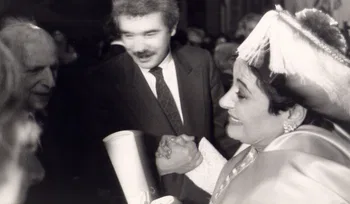 Victoria de los Ángeles, doctora honoris causa por la Universitat de Barcelona en 1987