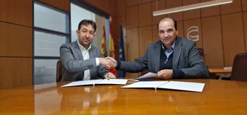 Firma del convenio entre la CEOE Aragón y la Orquesta Reino de Aragón