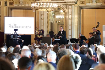 La Ópera Estatal de Viena conmemora el 70 aniversario de su reapertura