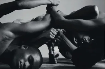 Escena de «Constellations»  