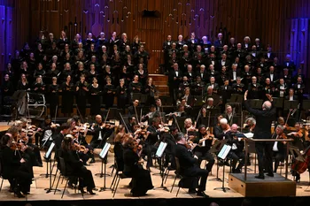 Noseda al frente de la LSO en el Barbican © LSO