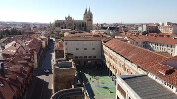 Colegios Carmelitas-Vedruna de León 