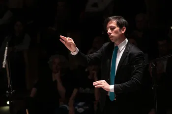  Javier Mas al frente de la Sinfónica Nacional de Argentina