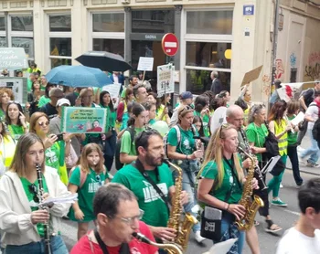 Manifestación de Profesores de Música © 2026 by Rafael Díaz