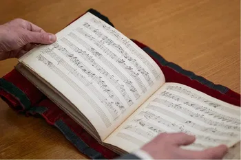 Andante de Mozart (primer violín y bajo) y Mlle de Guînes (segundo violín), página 10 del manuscrito de Élie Ludwig