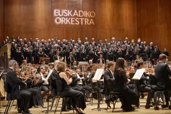 Abestu Euskadiko Orkestrarekin