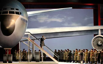 Nixon in China, producción de Peter Sellars © 1987 by Houston Grand Opera