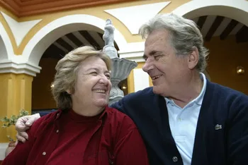 Catherine Lacoste y Ángel G. Piñero