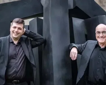 Jean-Marc Andrieu y Christopher Gibert  © 2026 by Alex J. Overton