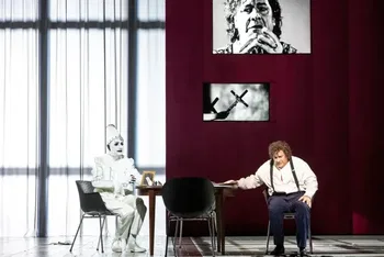 Thomas, Hamlet. Regie de Warlikowski © 2026 by Bernd Uhlig / OnP